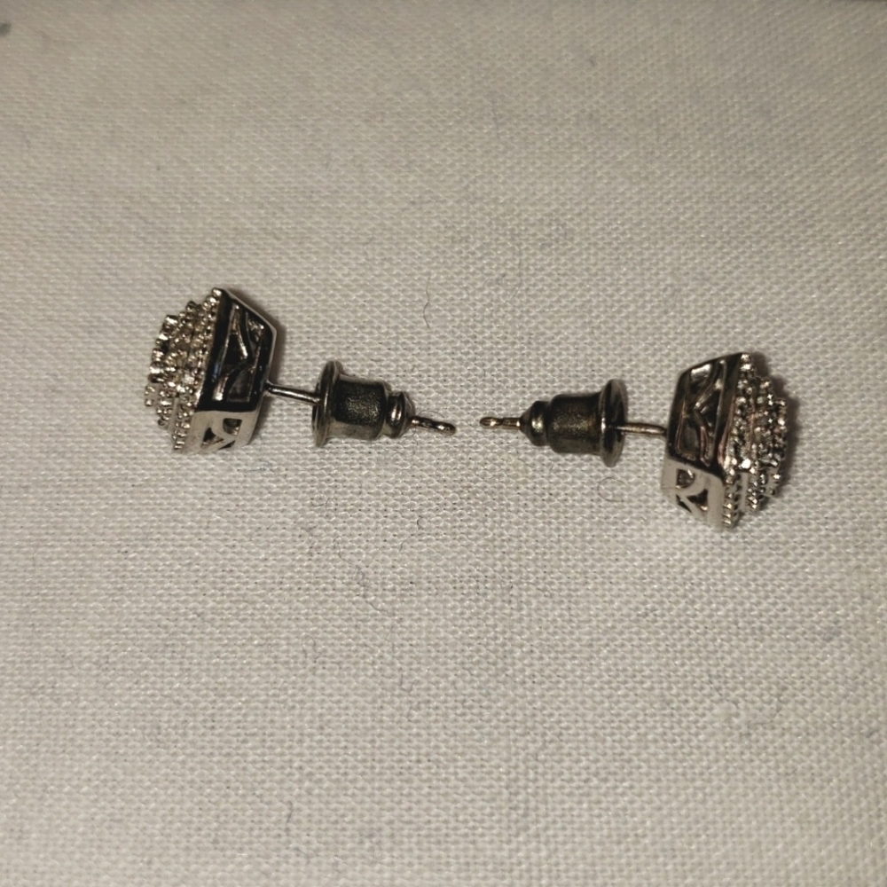 DIAMOND and sterling silver halo ring and halo earrings - Picture 7 of 8